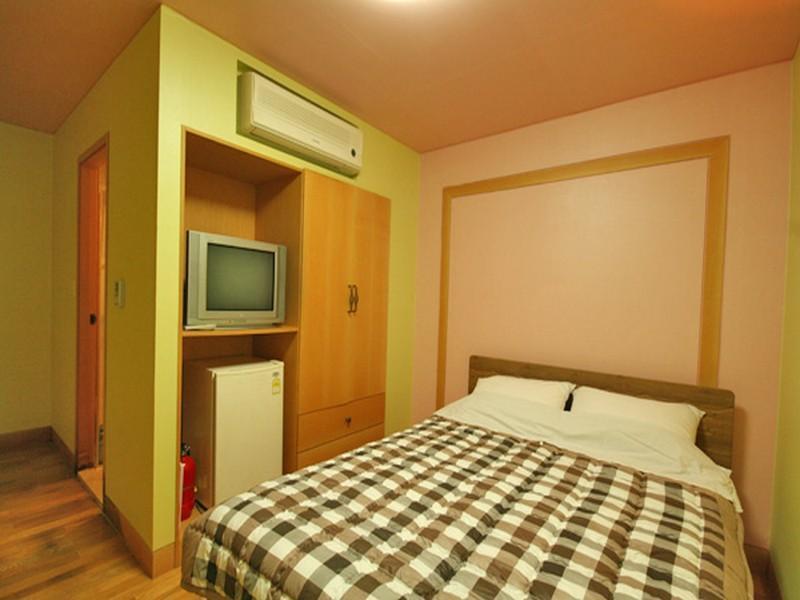Hostel Lyndon Чеджудо Экстерьер фото