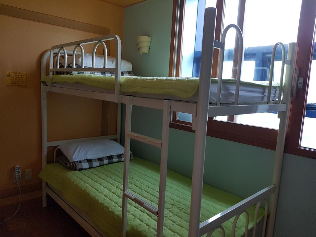 Hostel Lyndon Чеджудо Экстерьер фото