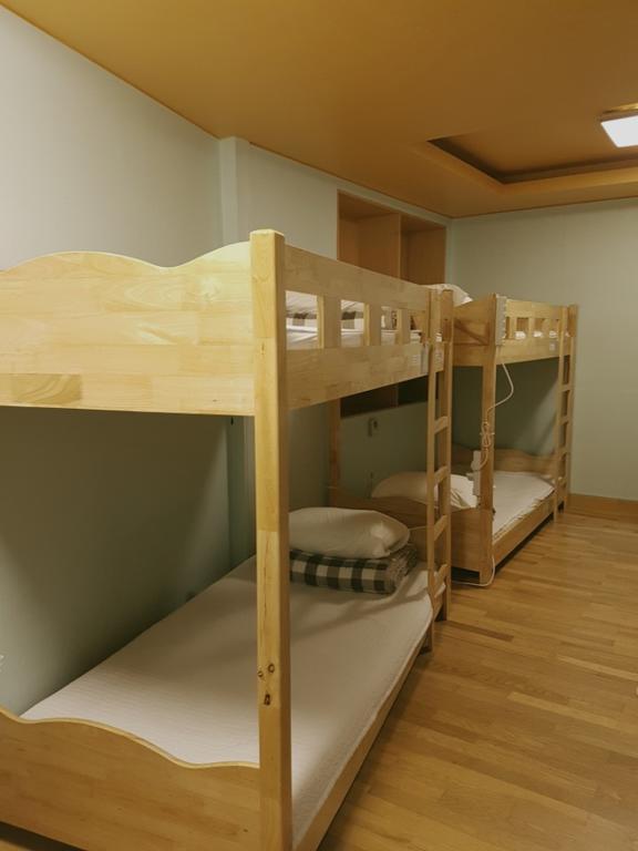 Hostel Lyndon Чеджудо Экстерьер фото