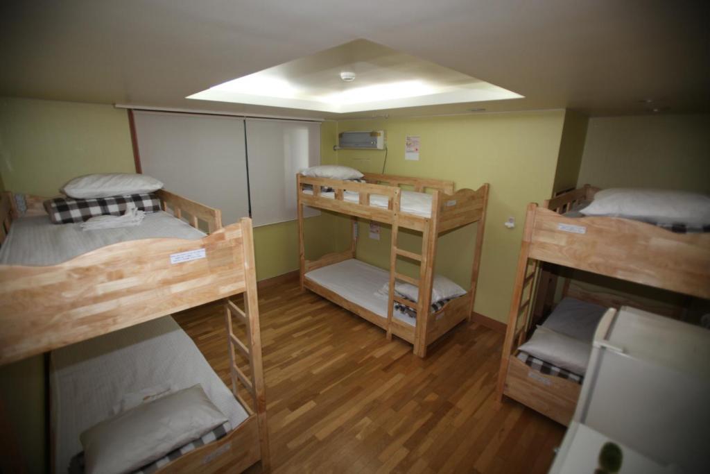 Hostel Lyndon Чеджудо Номер фото